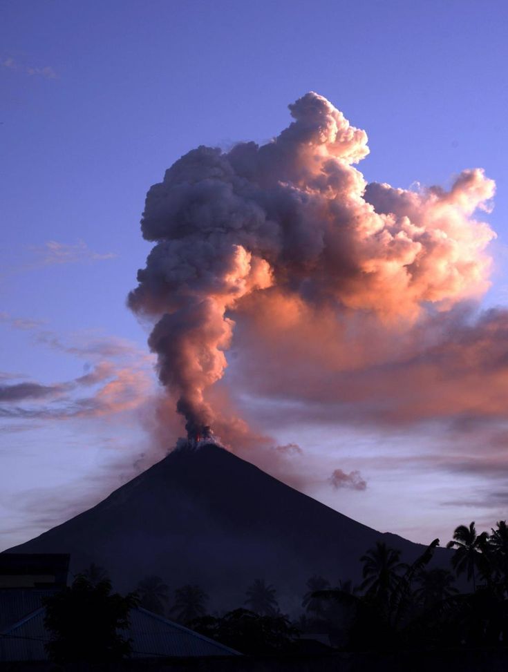 Volcano eruptions pictures